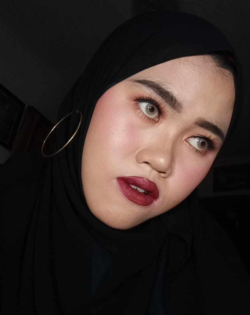 Makeup glam
